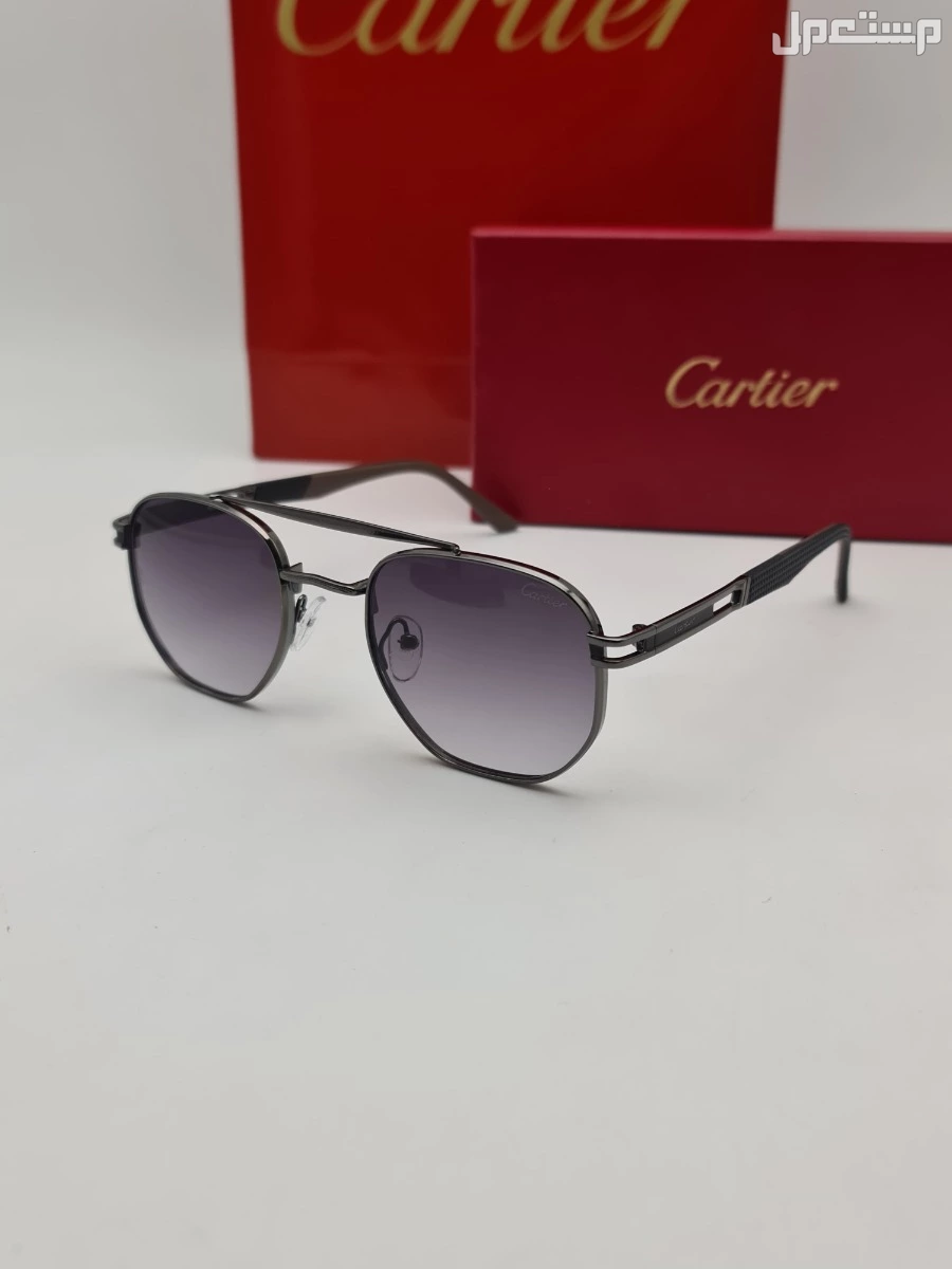 نظارات__ رجالي..  جديده من كاريتر.. مع جميع ملحقات الماركه.. **السعر100ريال..