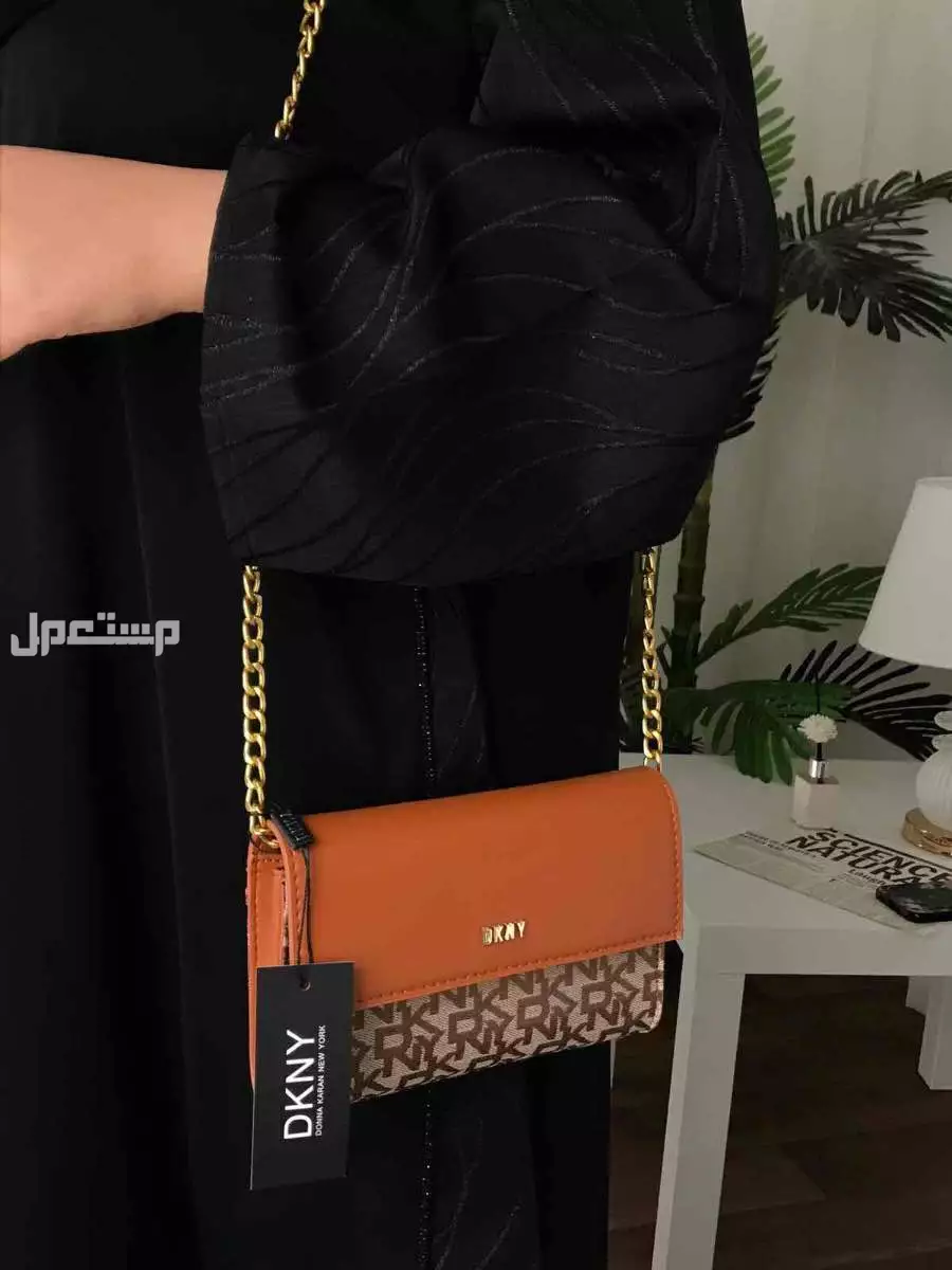شنط ماركة دكني ماستر كوالتي مع البكس