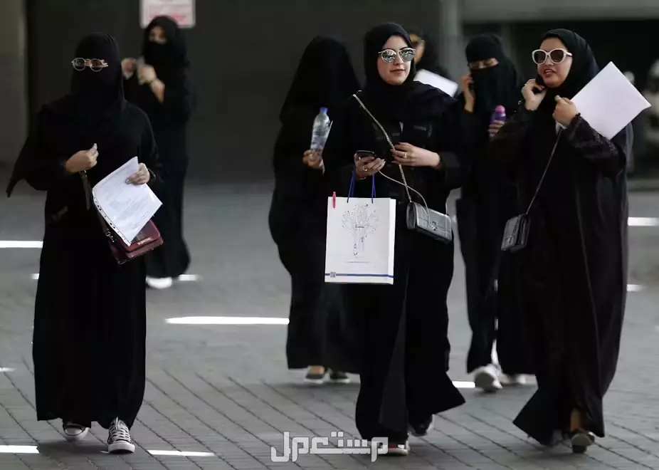 موعد بدء التقويم الدراسي 1446 / 1447 في السعودية طالبات سعوديات