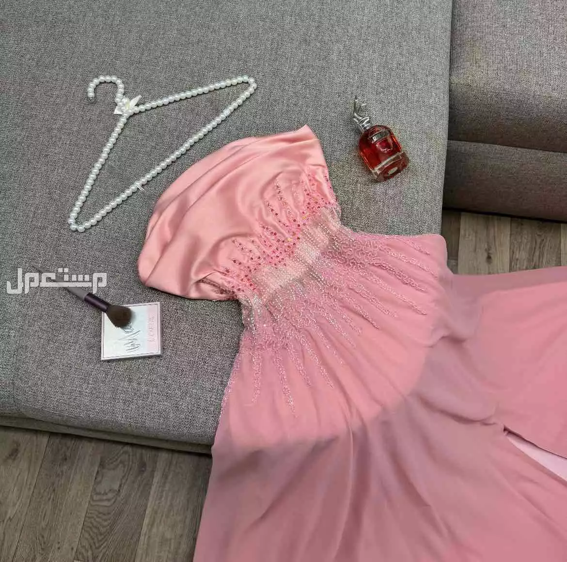 فستان  في مكة المكرمة بسعر 450ريال سعودي