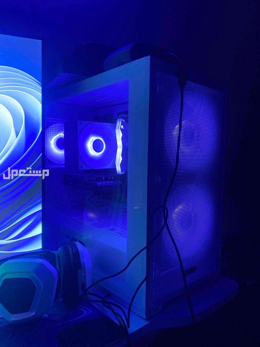 بيسي للبيع مستخدم شهرين السعر مع الأغراض3700بدون 3400