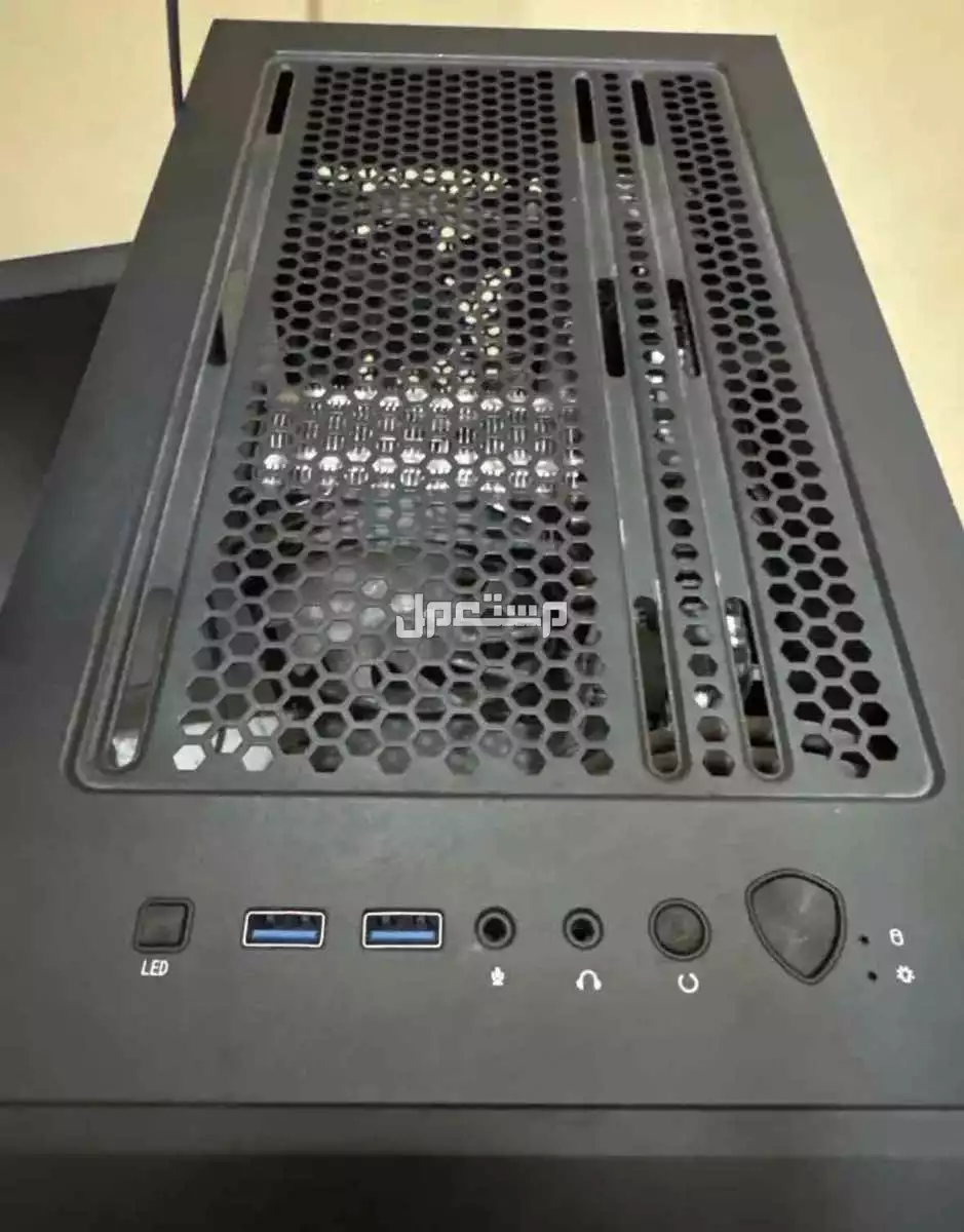 بي سي نضيف للبيع بسعر3100 قابل لتفاوض