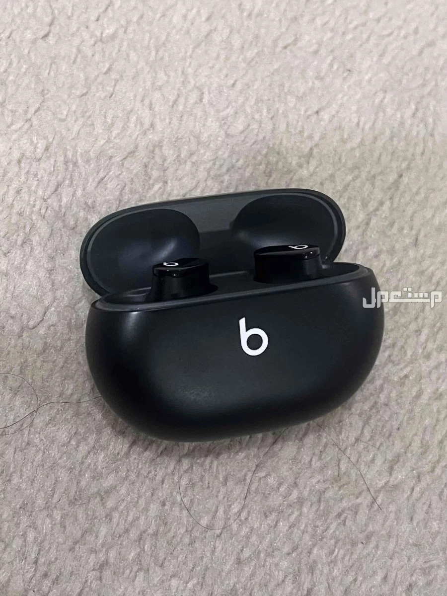 سماعات بيتس و لايوجد ملحقات معها