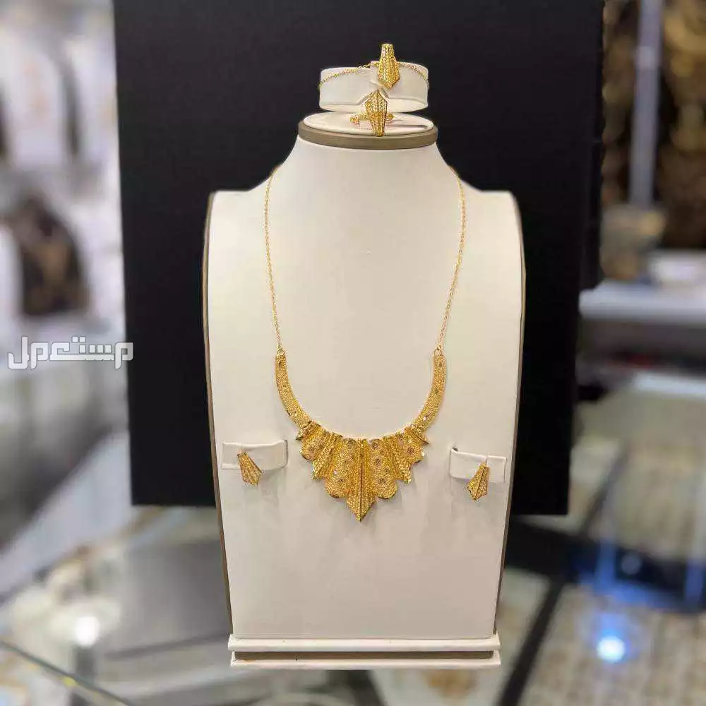 عروض يوميه وأسبوعية وشهريه جوائز وتخفيضات  ذهب صافي عيار 21 او 18