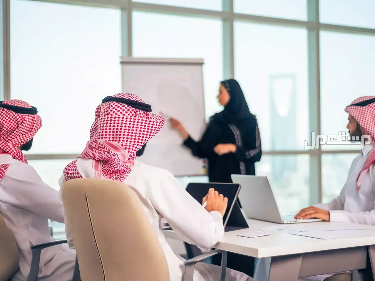 موعد انتهاء إجازة عيد الفطر 2025 وعودة الدوام للموظفين والبنوك موعد انتهاء إجازة عيد الفطر 2025 في السعودية