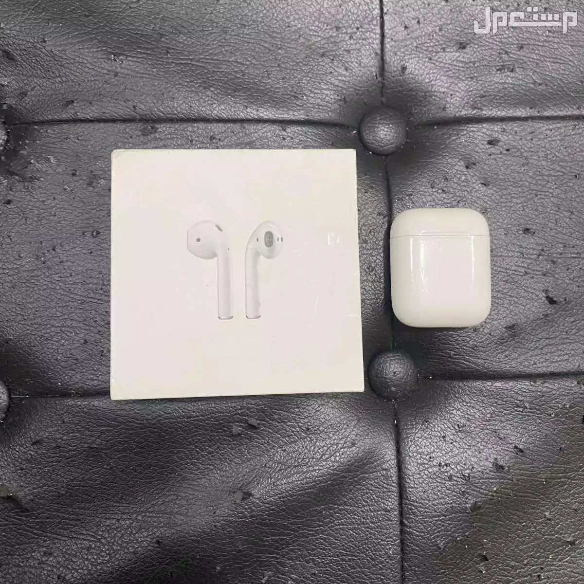 Apple AirPods 2nd Gen سماعات ابل اير بودز الجيل 2 الثاني in Jeddah at a price of 200 SAR