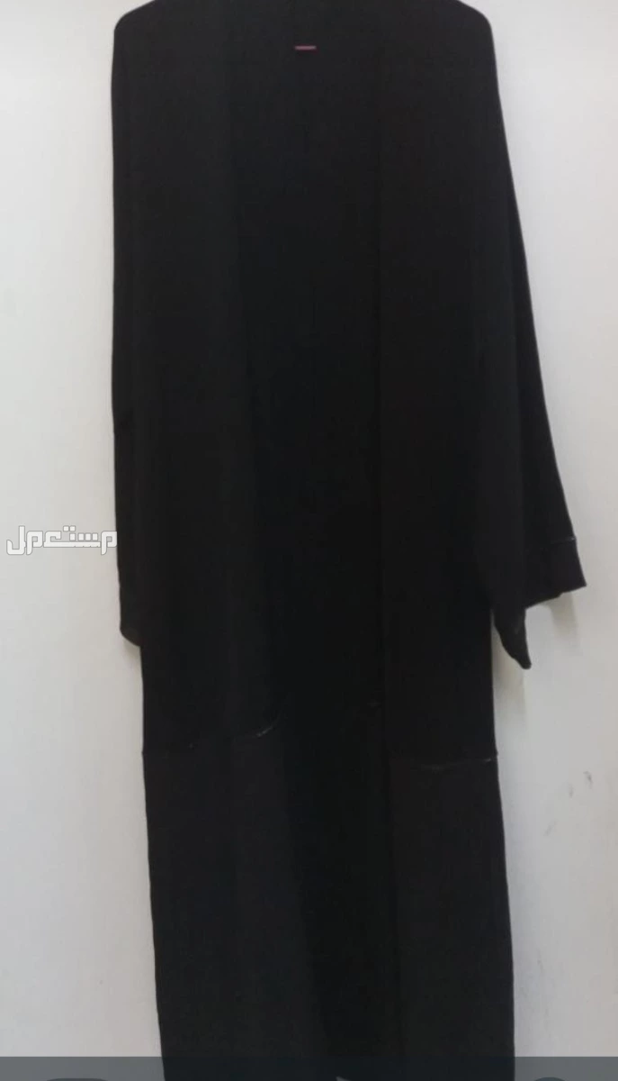 عبايات نظيفه استخدام بسيط شبه جديد للبيع
