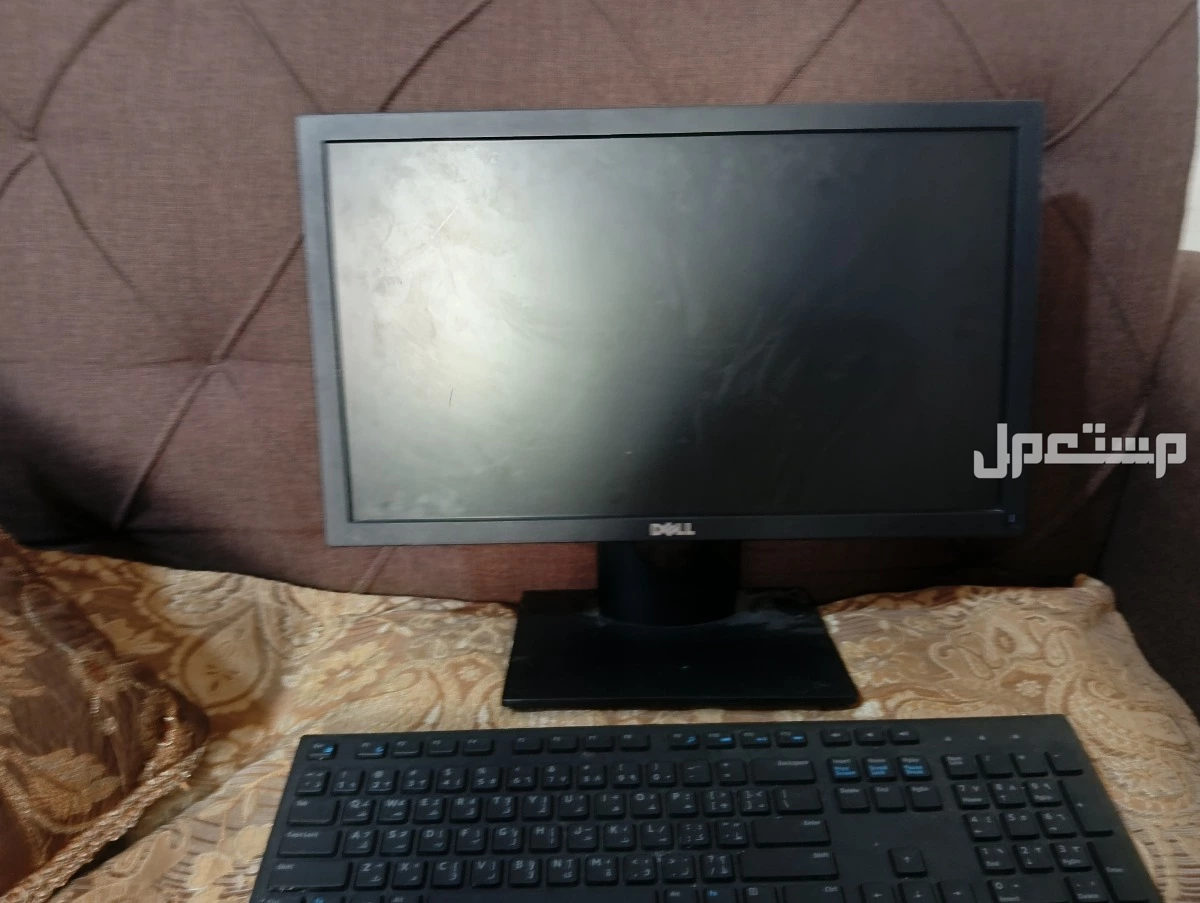 كمبيوتر مكتبي للبيع ديل بحاله ممتازه شغال بس بون ماوس  ماركة ديل في المدينة المنوره