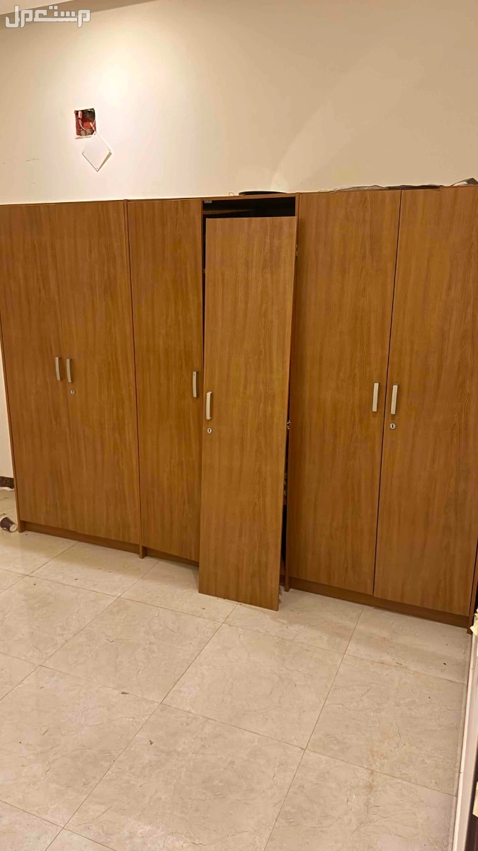 اثاث كنب وغرفه نوم بحي طويق بسعر رخيص