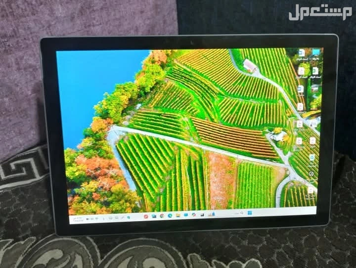 للبيع Microsoft surface pro 7 جيل عاشر i3