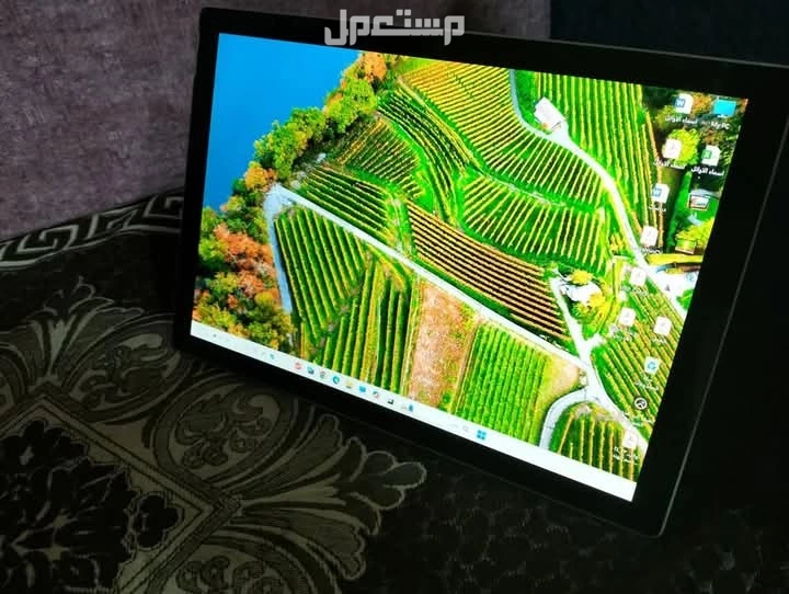 للبيع Microsoft surface pro 7 جيل عاشر i3