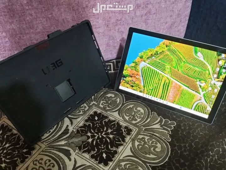 للبيع Microsoft surface pro 7 جيل عاشر i3