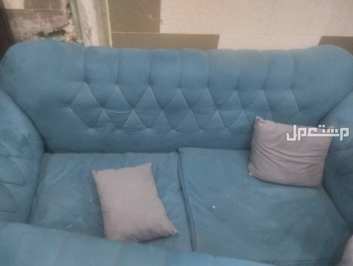 ركنه انتريه صالون بحاله جيده جدا جدا  في الهرم بسعر 5 آلاف جنيه مصري