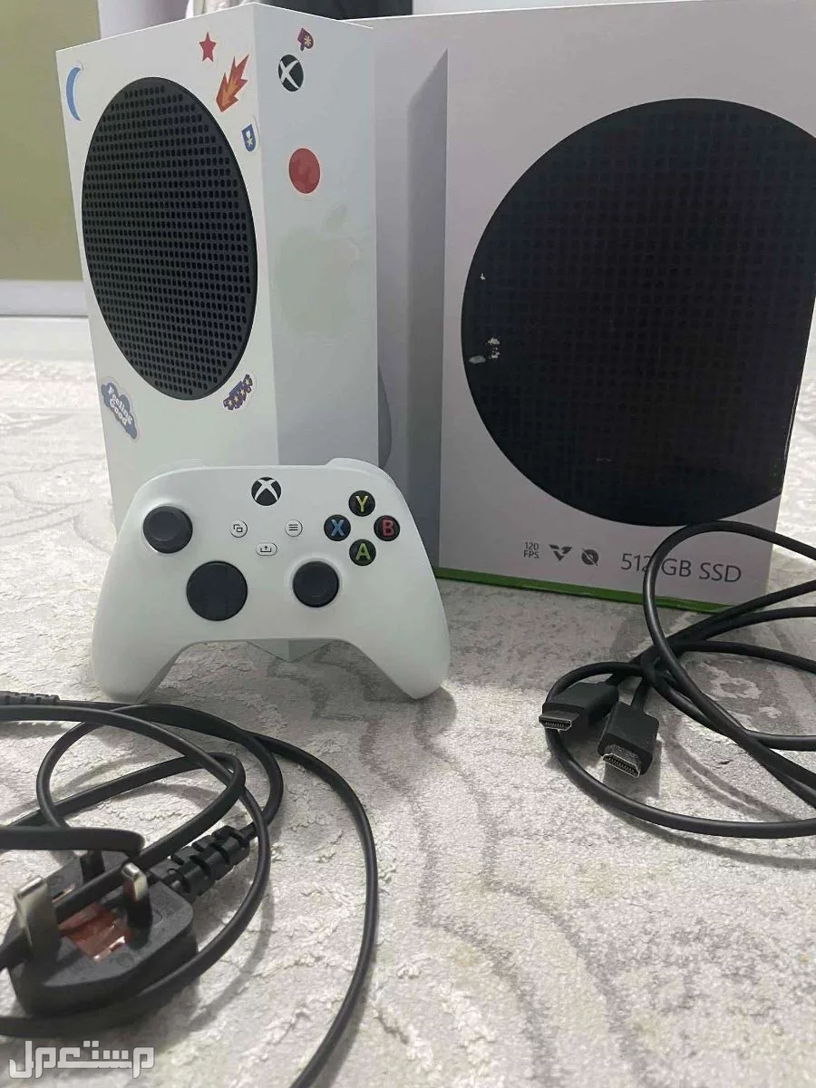 اكس بوكس سيريس اس نظيف في اضم وقابل للتوصيل في السعوديه