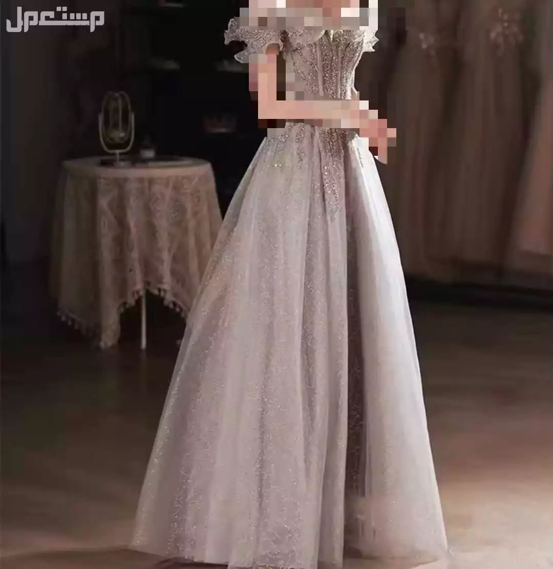 فستان للحفلات ناعم للبيع بسعر 500 ريال