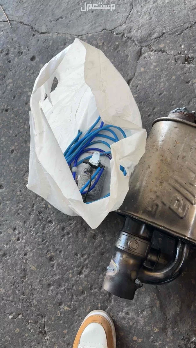 دبه بورلا مع اغراضها كل شي للبيع