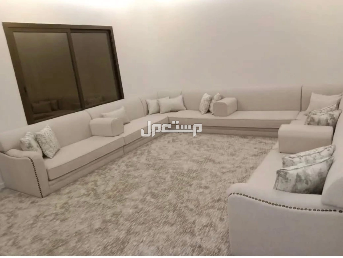 مفروشات الرياض تفصيل جميع انواع الكنب والجلسات الارضي والس
