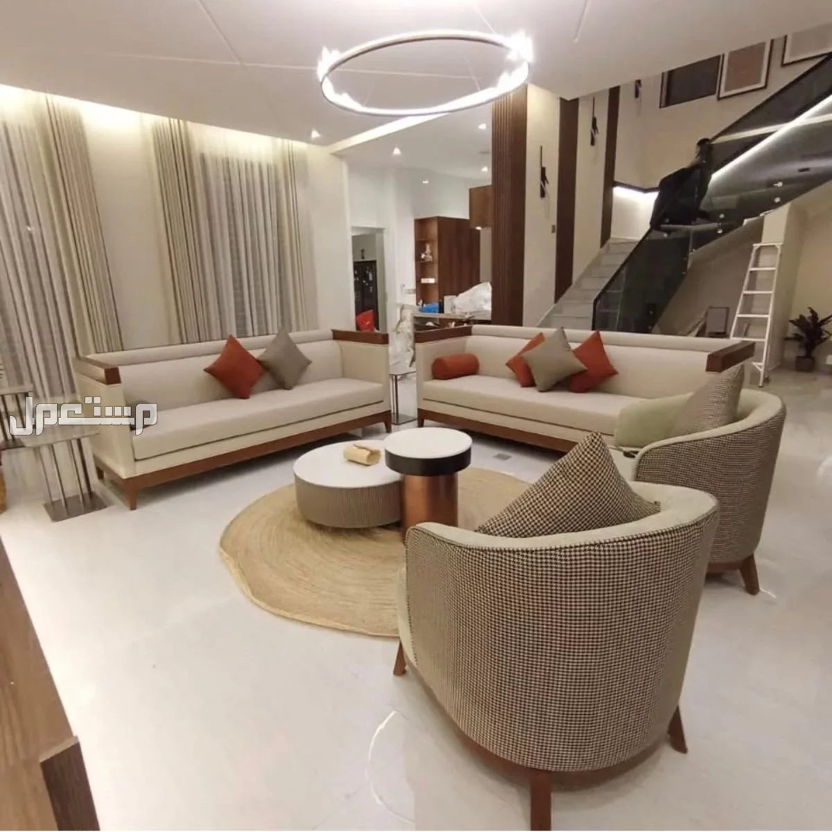 مفروشات الرياض تفصيل جميع انواع الكنب والجلسات الارضي والس