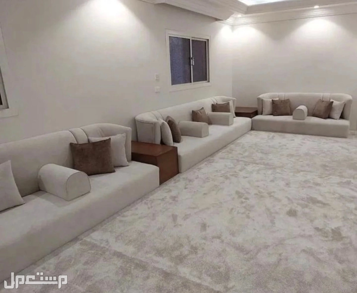 مفروشات الرياض تفصيل جميع انواع الكنب والجلسات الارضي والس