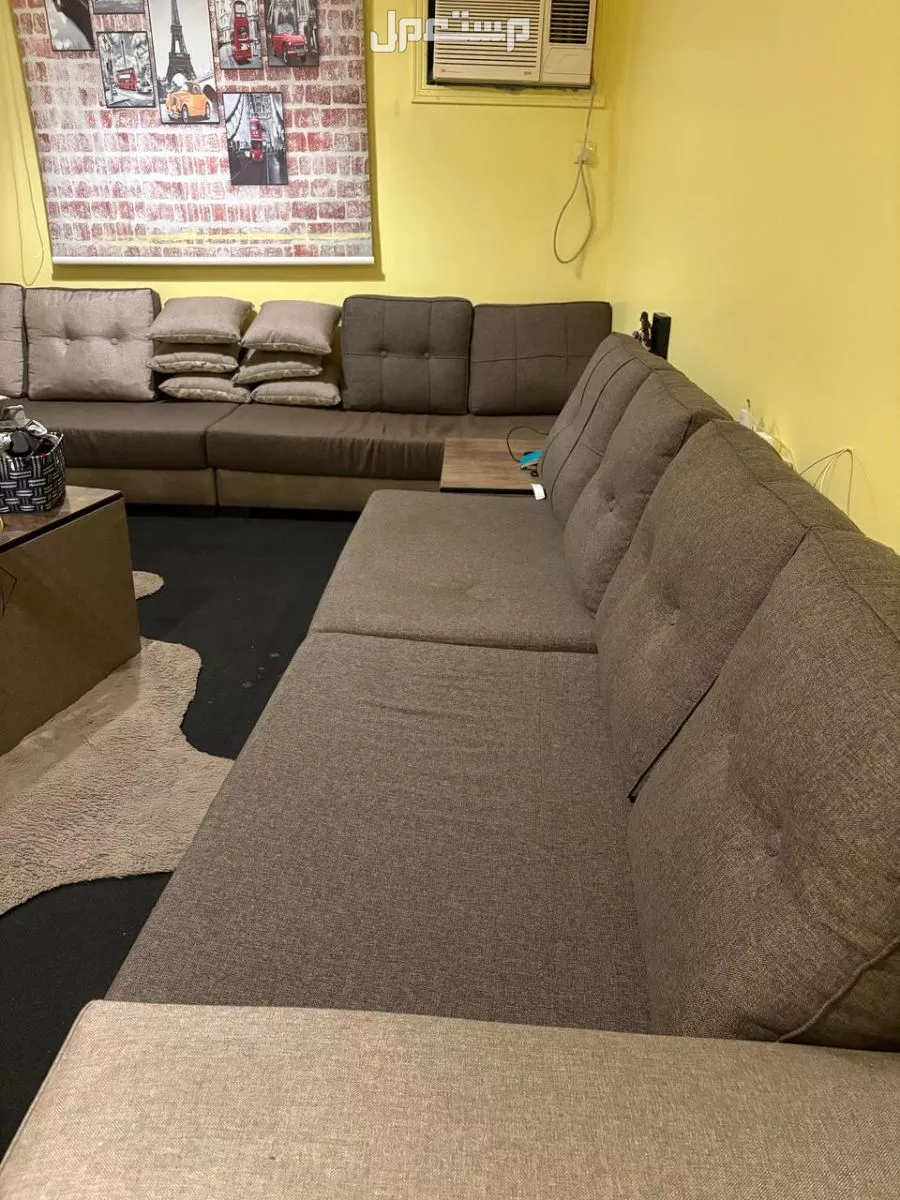 Sitting room sofa set for sale, مجلس للبيع