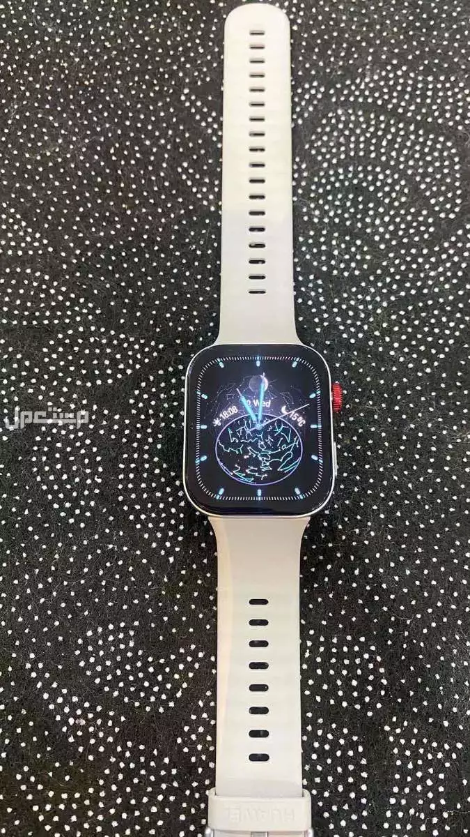 ساعه هواوي واتش فيت 3 نظيفه مع كرتونها في الرياض
