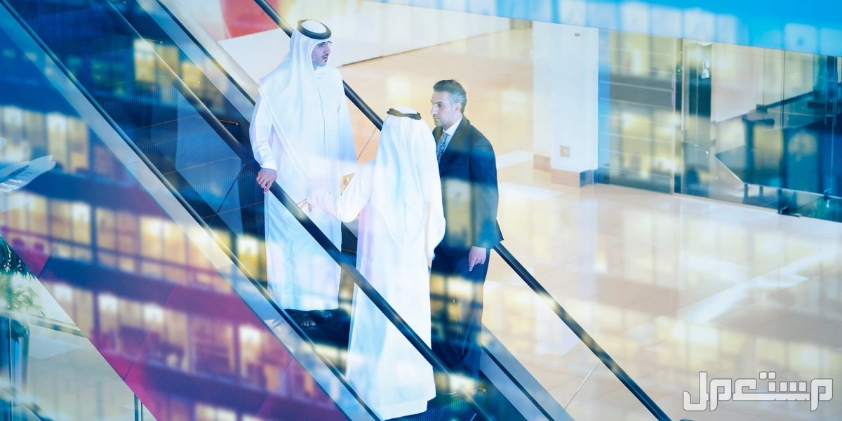 أجمل عبارات ورسائل تهنئة الأب في عيد العمال 2025