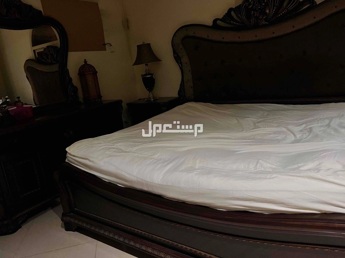 غرفة نوم كلاسيك من الفطيمي جيدة جدا