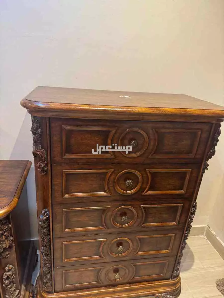 غرفنه نوم مستعمله من المطلق للمفروشات