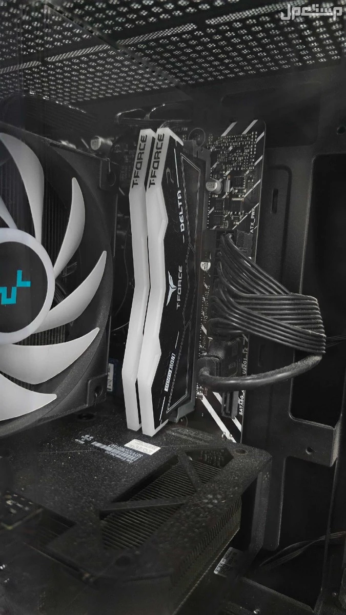 رام ram 16gb(2x8gb) rgb 5200MHz cl40 للبيع
