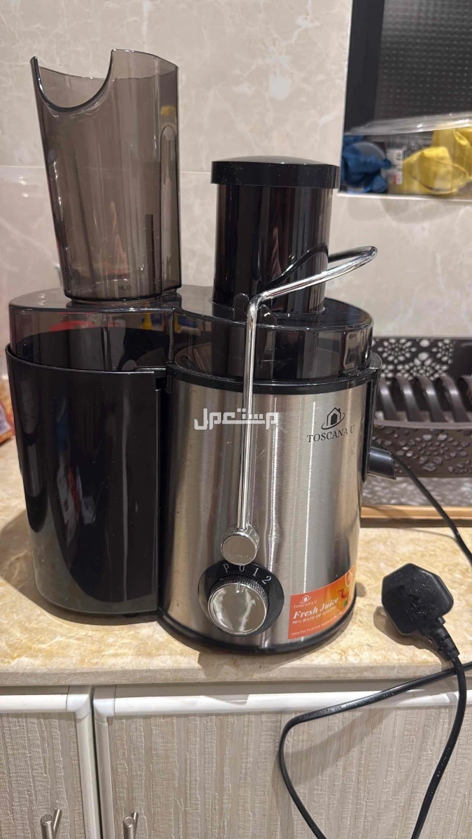 Juicer - عصارة كهربائية للعصير غير مستعملة ب90 ريال