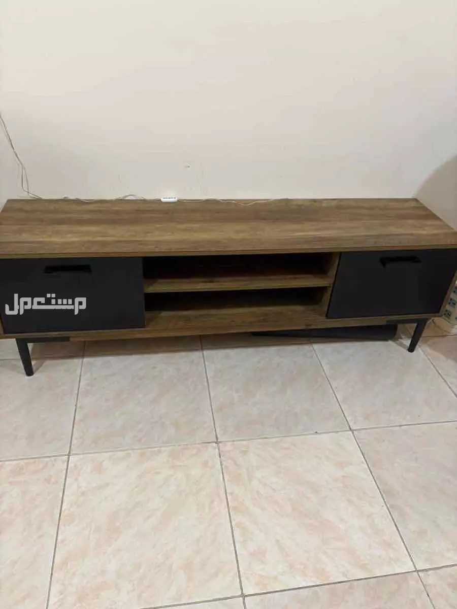 طاولة شاشة  اخو الجديد في المدينة المنوره السعر180