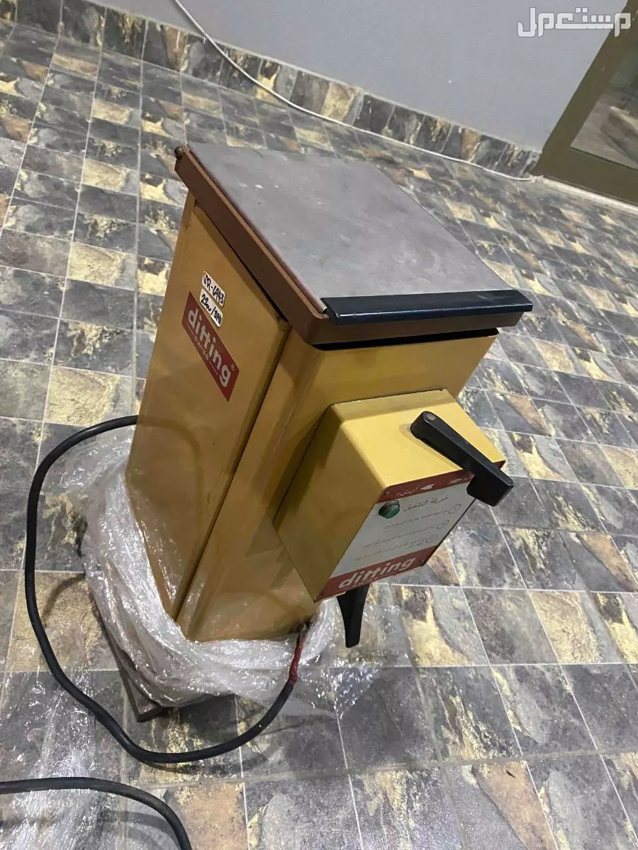 مكاين طحن قهوة في جدة بسعر 7 آلاف ريال سعودي