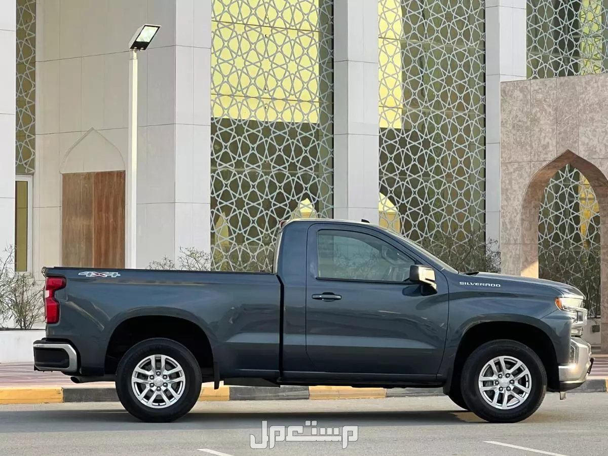 Chevrolet Silverado 2019 in Riffa at a price of 11800 BHD