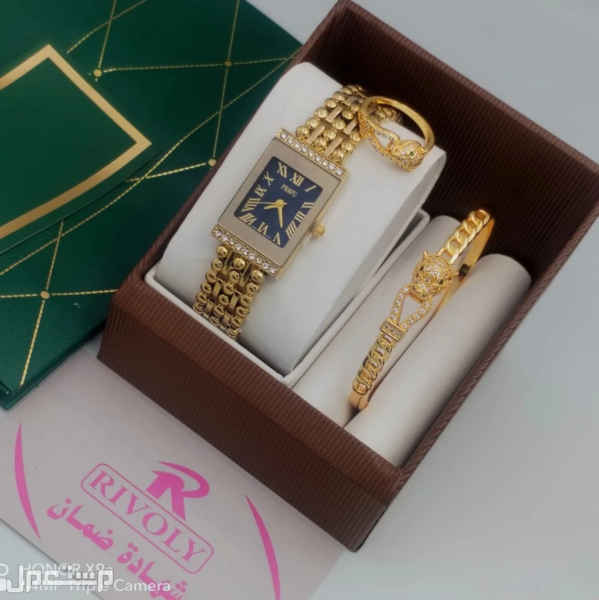 جديدنا     ،نوفر لكم  اطقم نسائي 👌🌹  ساعة نسائي ضمان سنة موية مكينه بطارية     مع اسوارة وخاتم   علبة وكيس وكرت   السعر  ريال 150 ريال