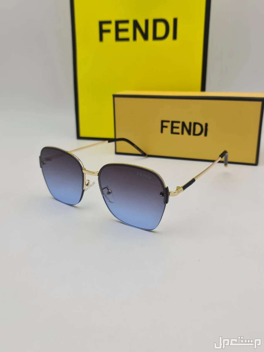 نظارات شمسية من ماركه قوتشي  مع جميع الملحقات السعر 110 ريال