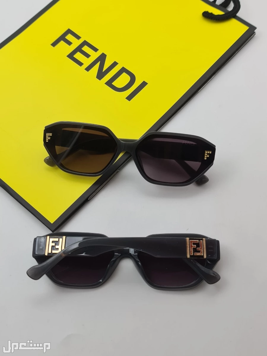 نظارات شمسية من ماركه قوتشي  مع جميع الملحقات السعر 110 ريال