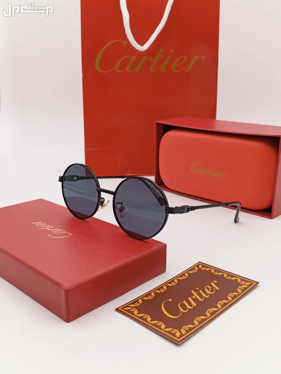 نظارات شمسية من ماركه قوتشي  مع جميع الملحقات السعر 110 ريال