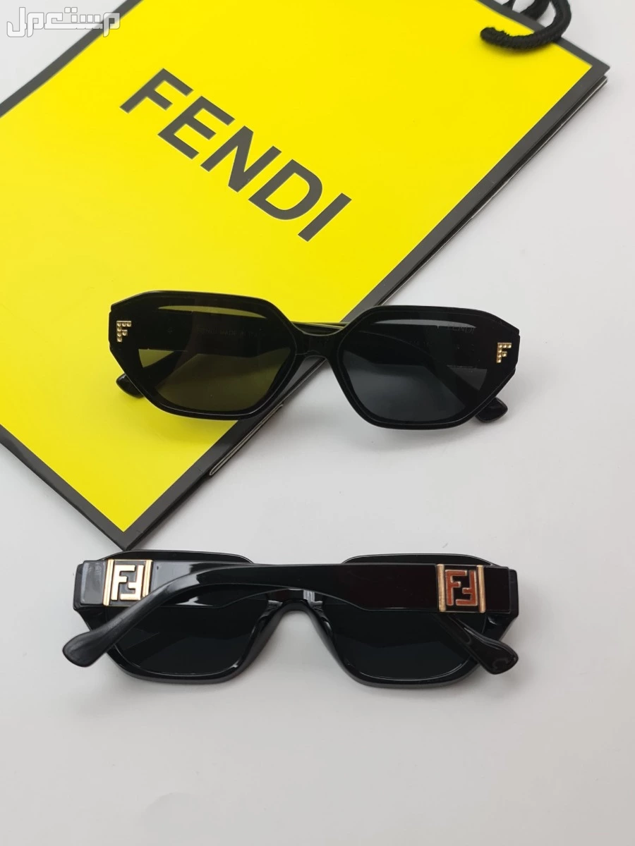 نظارات شمسية من ماركه قوتشي  مع جميع الملحقات السعر 110 ريال