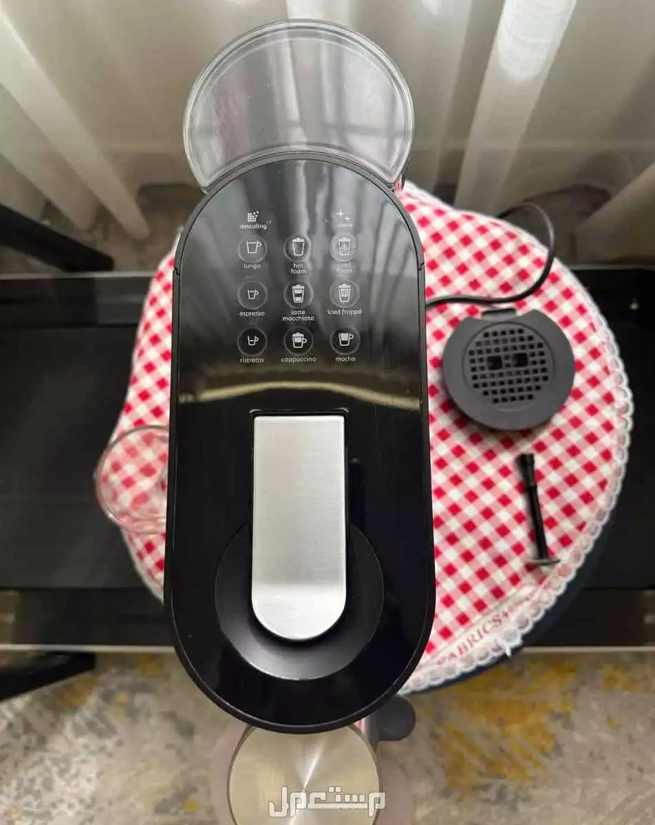 ماكينة قهوة Nespresso مستعملة بحالة ممتازة في الرياض بسعر ألف ريال سعودي