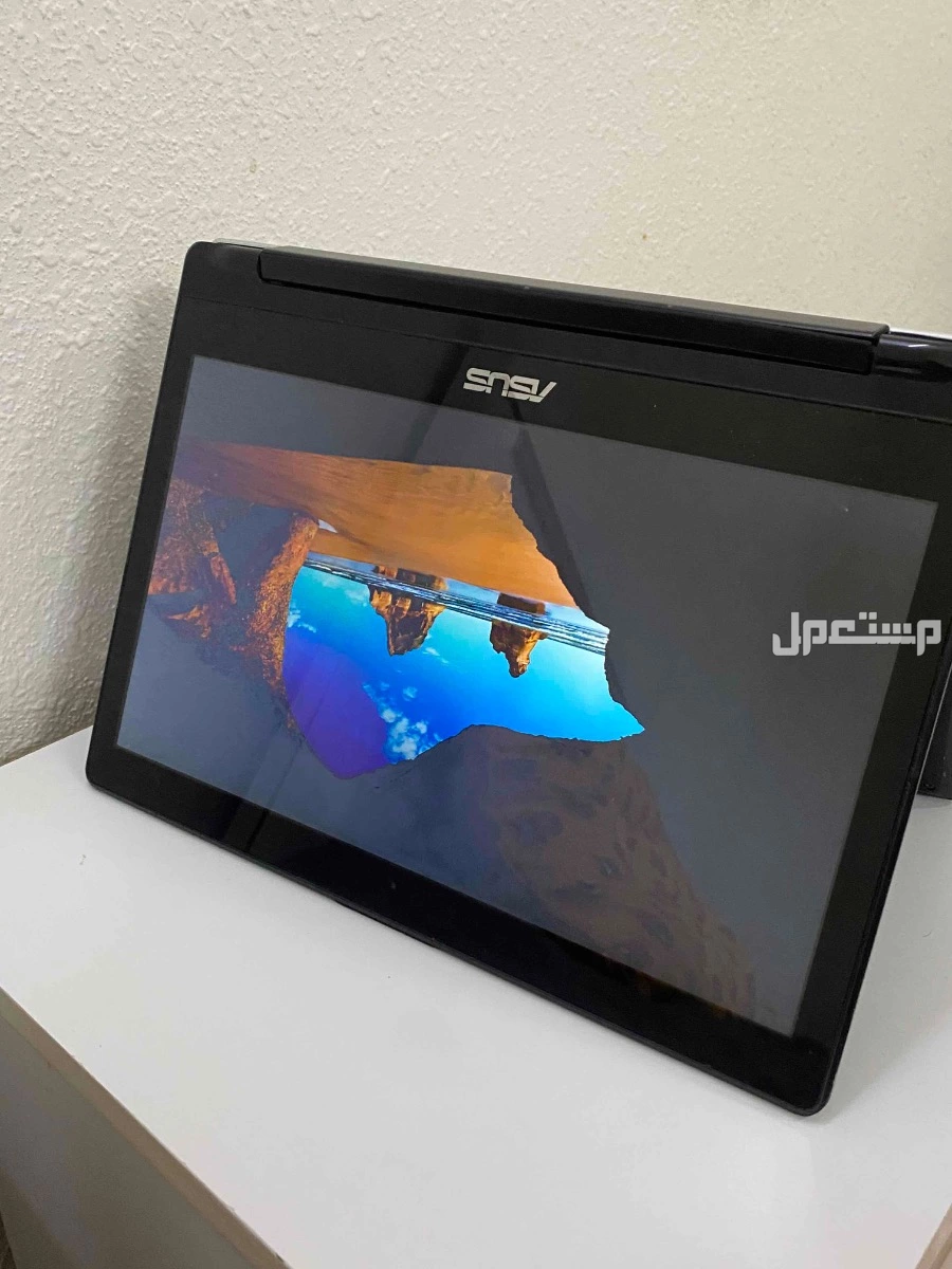 لابتوب للبيع من شركه asus ويتحول لايباد وفيه خاصيه اللمس ماركة أسوس في مكة المكرمة بسعر 1500 ريال سعودي