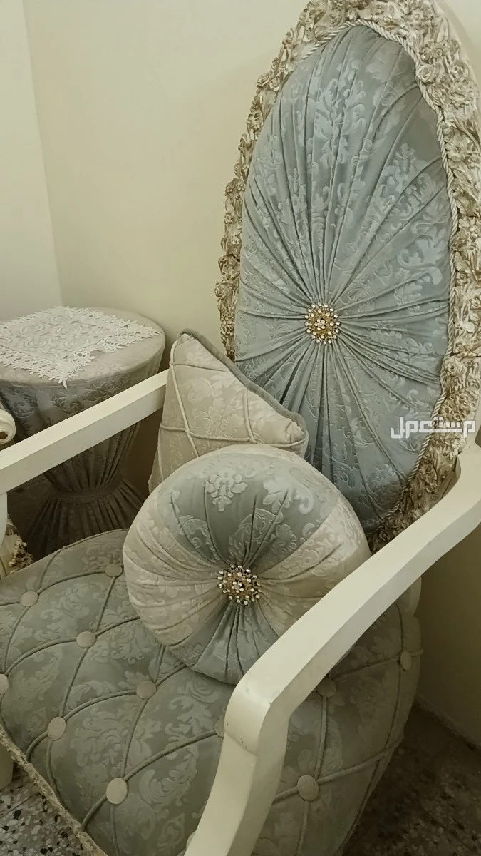 حي بني ظفر شارع الحزام للبيع كنب شبه جديد سبب البيع ضيق المكان الرجاء تواصل الجاد فقط