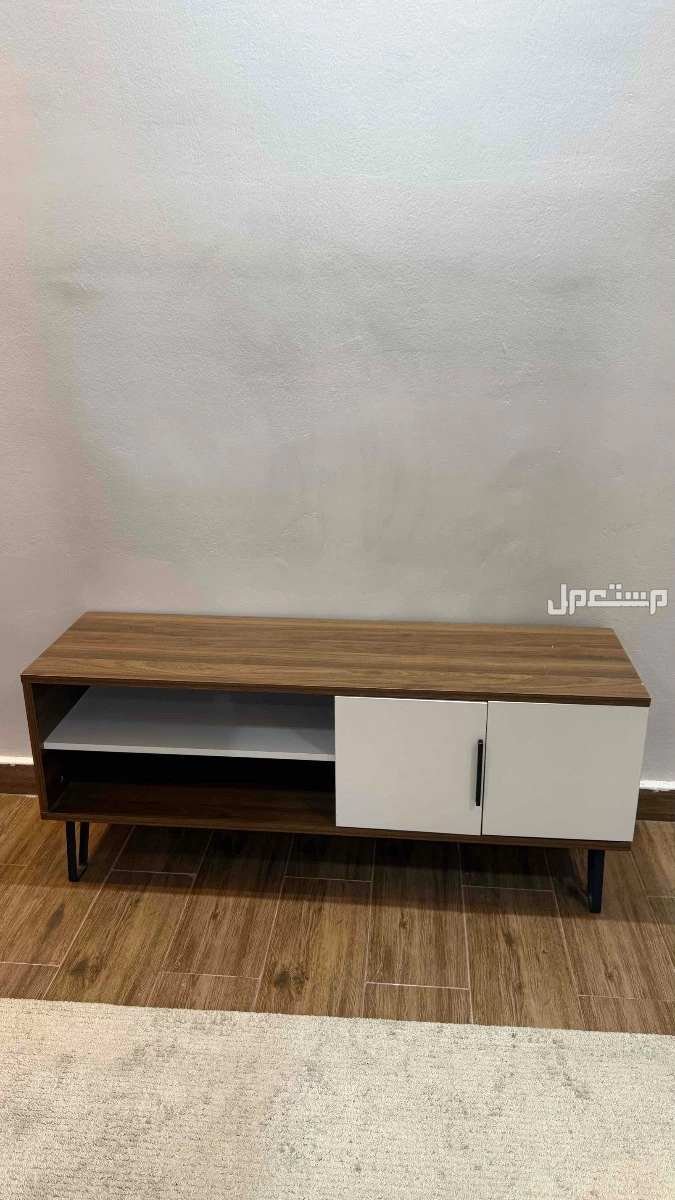 طاولة بلازما بحاله جيده في الرياض بسعر 100قابل لتفاوض