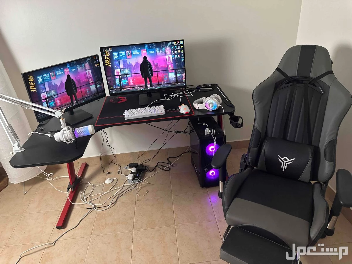 PC للبيع  ماركة أسوس في الرياض بسعر 7 آلاف ريال سعودي