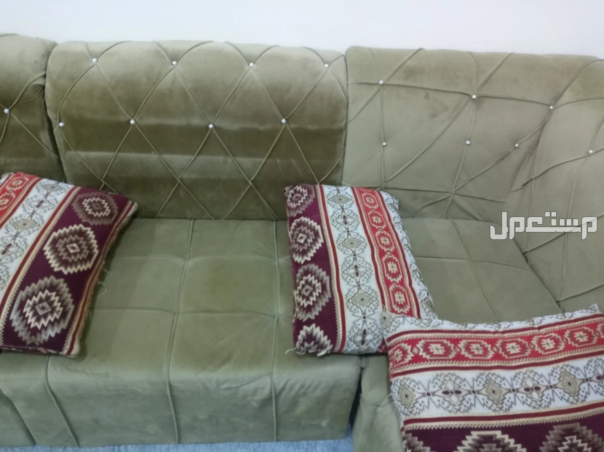 كنب متصل عدد 8 قطع في جدة مجاناً للمحتاج