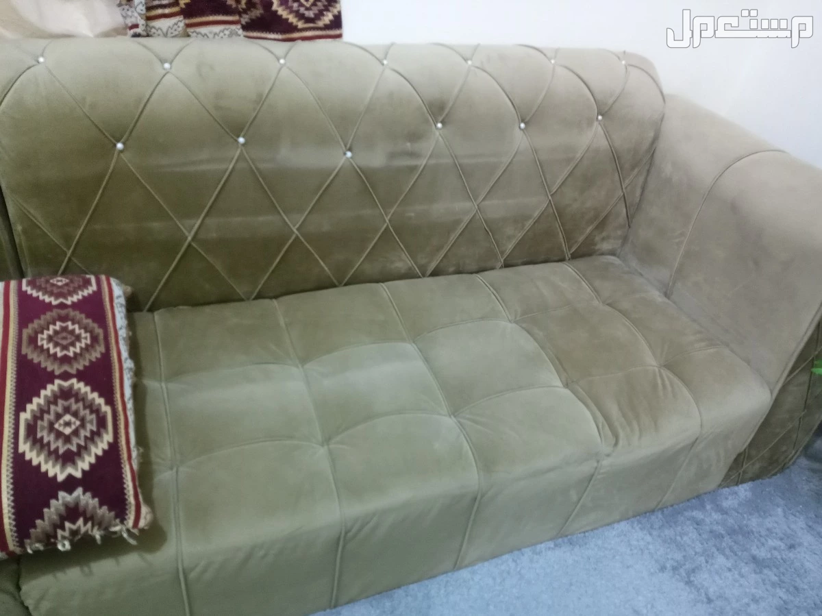 كنب متصل عدد 8 قطع في جدة مجاناً للمحتاج