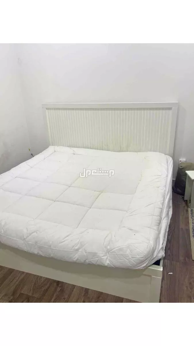 سرير كنق 200*200 مع مرتبة و لباد ضغط 14