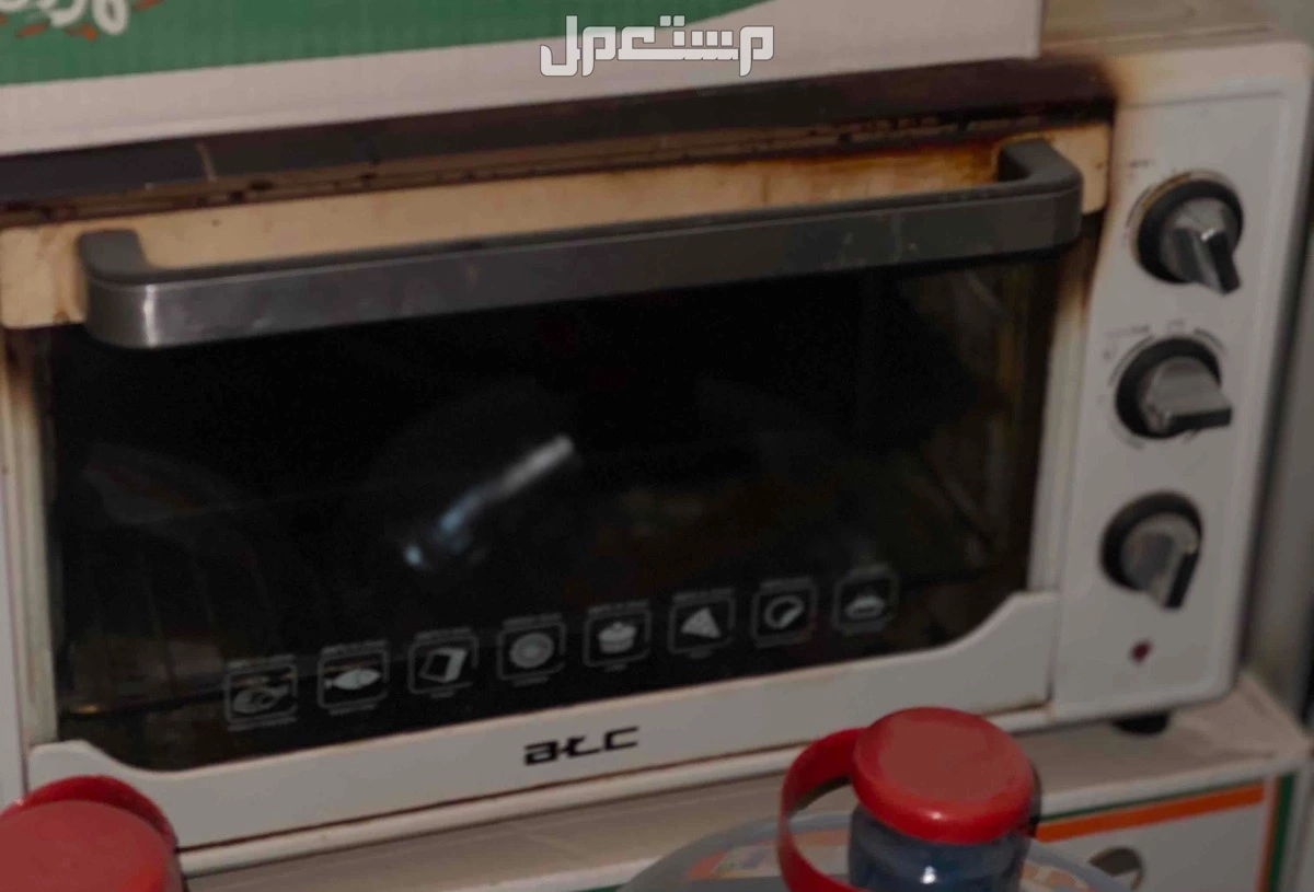 للبيع بوتجاز واثنين فرن كهربائي واثنين مايكرويف