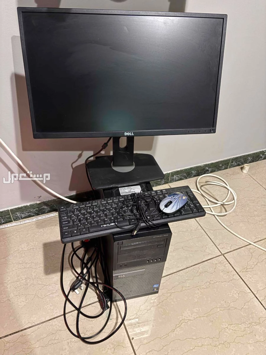 حايل ماركة ديل في حائل بسعر 1300 ريال سعودي
