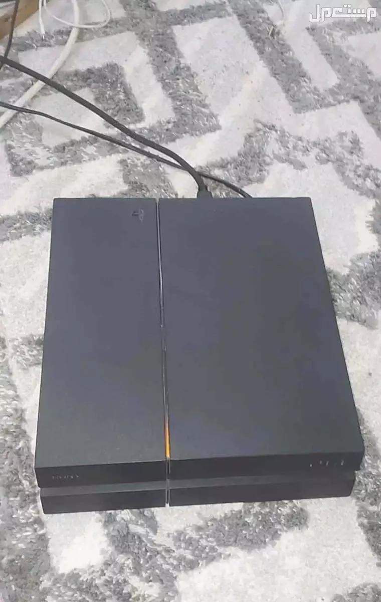 سوني4 بريده  بسعر 300 ريال سعودي