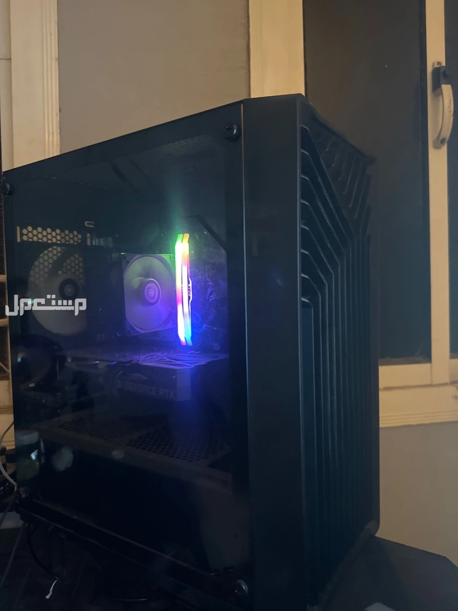 للبيع بيسي نظيف مع الكيبورد والماوس للصامل مافيه اي عيوب بسعر 1500